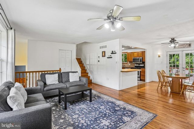 137 WOODSHADE DR, Newark, DE 19702