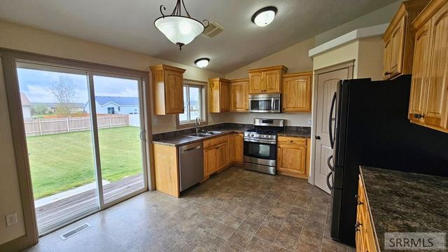5420 E Elliott Street, Iona, ID 83427