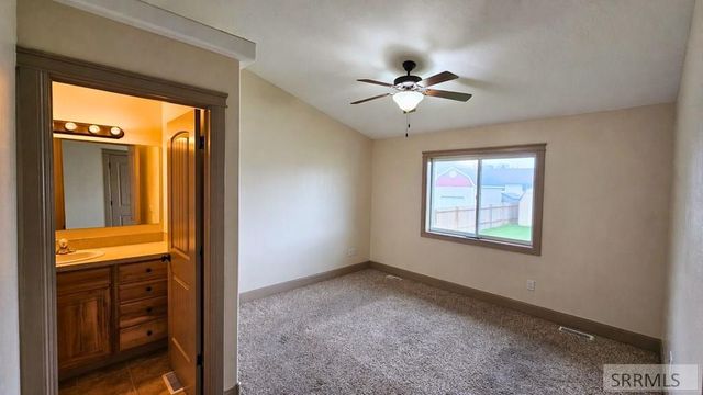 5420 E Elliott Street, Iona, ID 83427