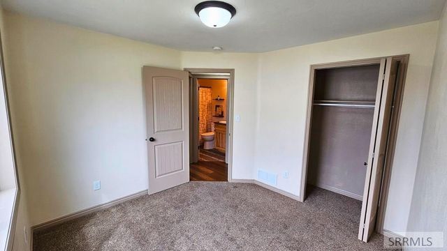 5420 E Elliott Street, Iona, ID 83427