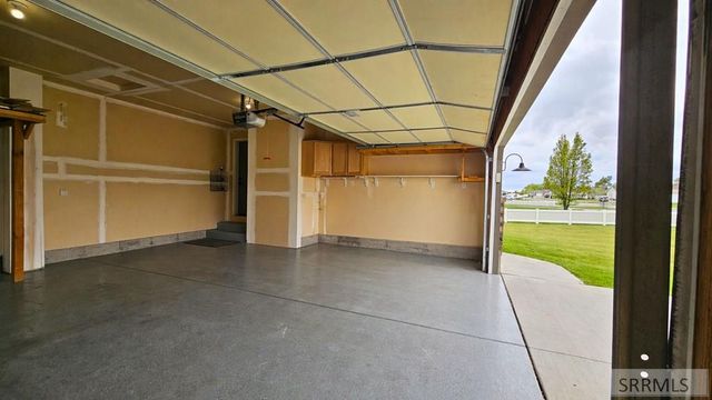 5420 E Elliott Street, Iona, ID 83427