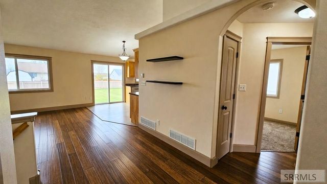 5420 E Elliott Street, Iona, ID 83427