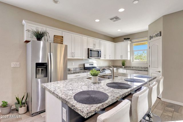 17399 W SPRING Drive, Goodyear, AZ 85338