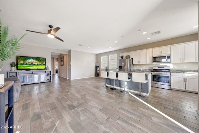 17399 W SPRING Drive, Goodyear, AZ 85338