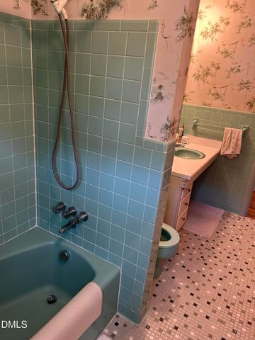 4609 Latimer Road, Raleigh, NC 27609