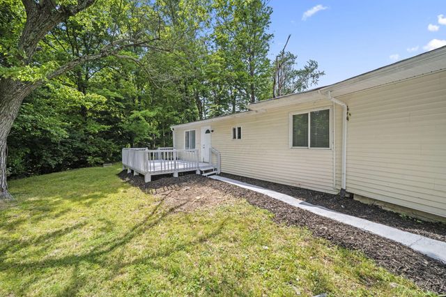 1404 Waggoner Road, Reynoldsburg, OH 43068