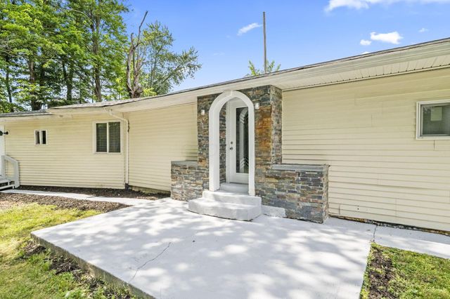 1404 Waggoner Road, Reynoldsburg, OH 43068
