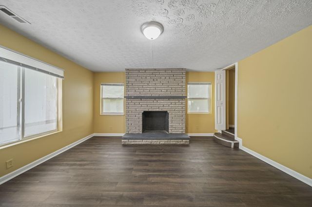 1404 Waggoner Road, Reynoldsburg, OH 43068