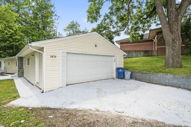 1404 Waggoner Road, Reynoldsburg, OH 43068