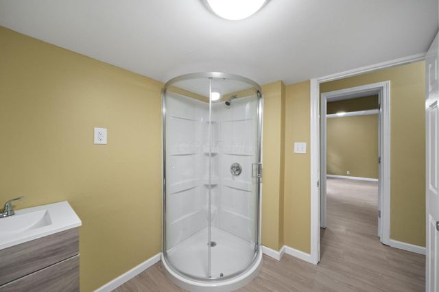 1404 Waggoner Road, Reynoldsburg, OH 43068