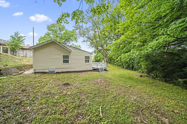 1404 Waggoner Road, Reynoldsburg, OH 43068