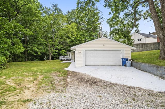 1404 Waggoner Road, Reynoldsburg, OH 43068