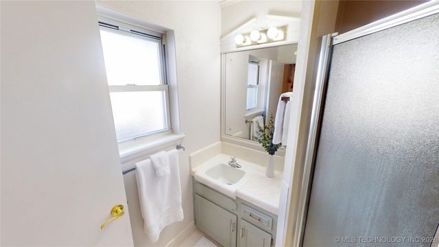 9057 E 33rd Street, Tulsa, OK 74145