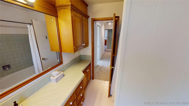 9057 E 33rd Street, Tulsa, OK 74145