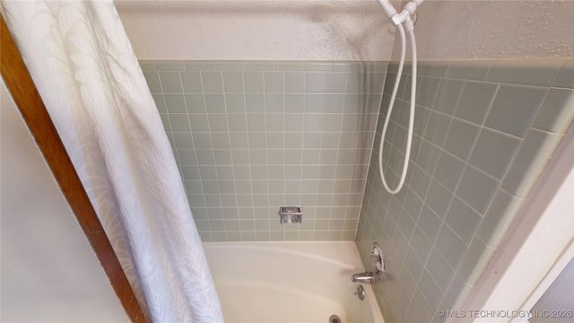 9057 E 33rd Street, Tulsa, OK 74145