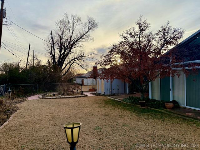 9057 E 33rd Street, Tulsa, OK 74145