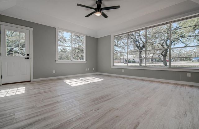 207 Haley, Johnson City, TX 78636