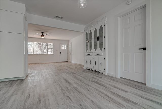 207 Haley, Johnson City, TX 78636