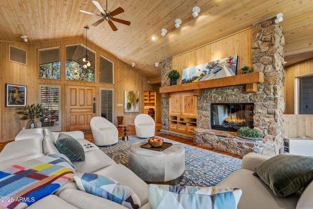 2082 WILLIAM PALMER --, Flagstaff, AZ 86005