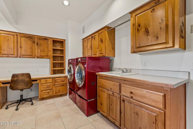 2082 WILLIAM PALMER --, Flagstaff, AZ 86005