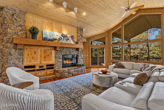 2082 WILLIAM PALMER --, Flagstaff, AZ 86005