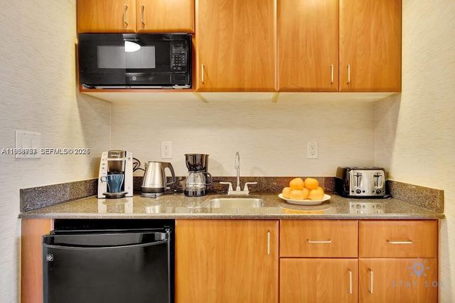 18001 Collins Ave 1917, Sunny Isles Beach, FL 33160