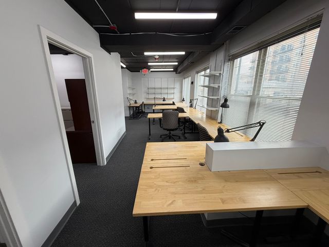 253 N York Street, Elmhurst, IL 60126