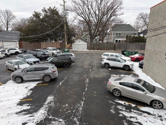 253 N York Street, Elmhurst, IL 60126