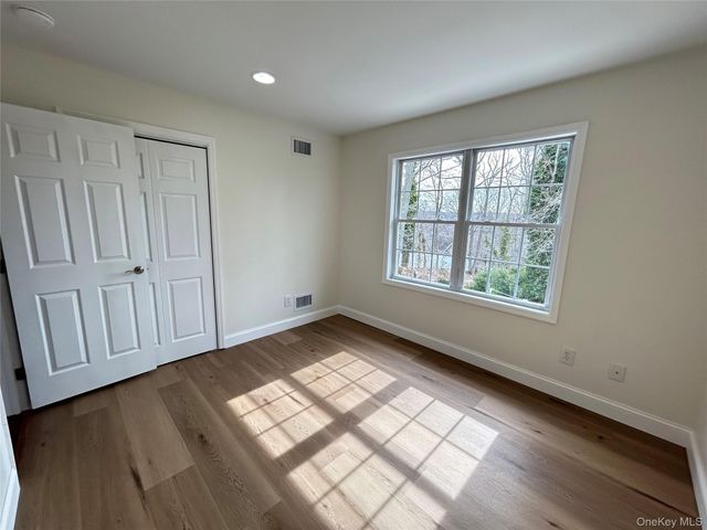 24 North Drive, Centerport, NY 11721