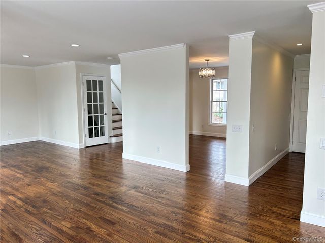 24 North Drive, Centerport, NY 11721