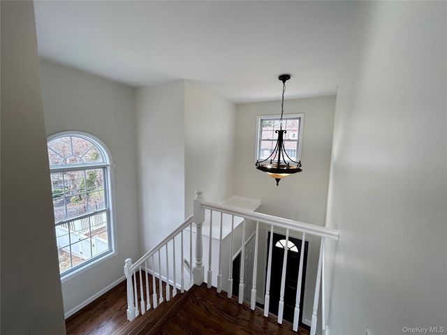 24 North Drive, Centerport, NY 11721