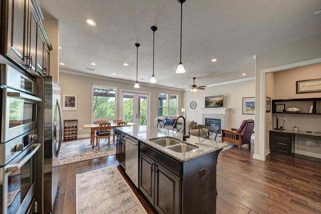 2601 N Quinlan Park RD 506, Austin, TX 78732