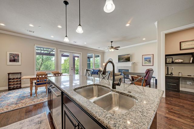 2601 N Quinlan Park RD 506, Austin, TX 78732