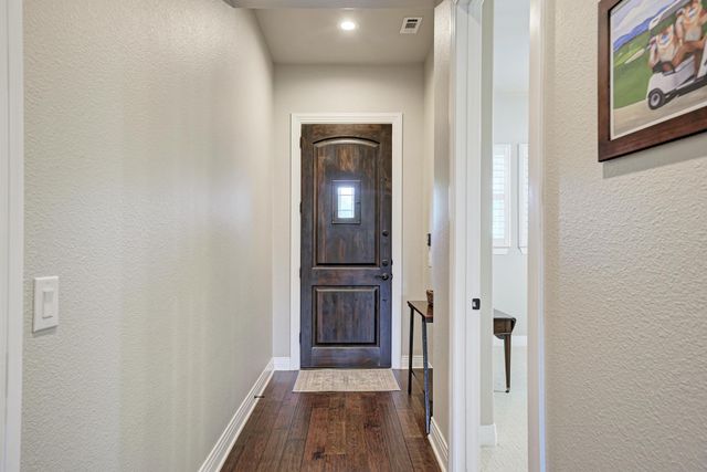 2601 N Quinlan Park RD 506, Austin, TX 78732