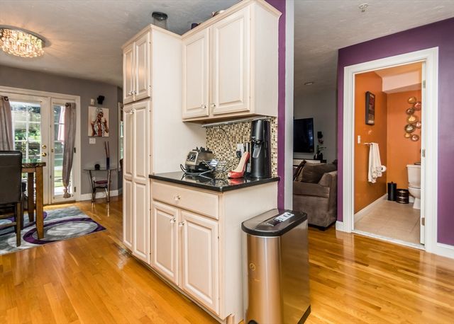 86 Worcester Lane 86, Waltham, MA 02451