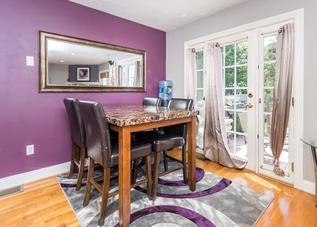 86 Worcester Lane 86, Waltham, MA 02451