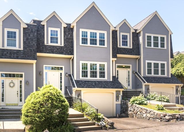 86 Worcester Lane 86, Waltham, MA 02451