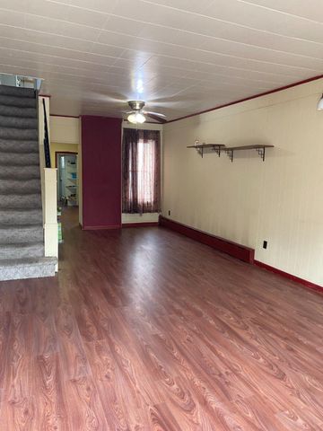 27 SWAN ST, Trenton, NJ 08611