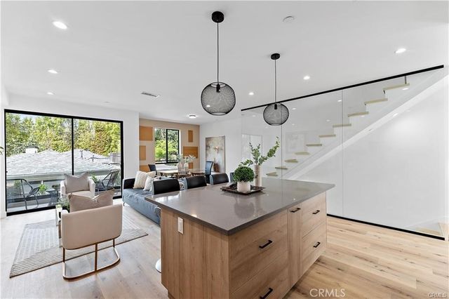 11858 W Flower Lane, Valley Village, CA 91607