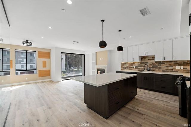 11858 W Flower Lane, Valley Village, CA 91607