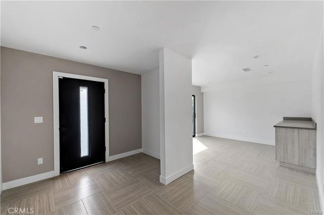 11858 W Flower Lane, Valley Village, CA 91607
