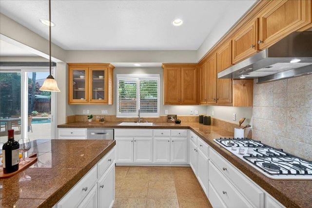18042 Calle Central, Morgan Hill, CA 95037