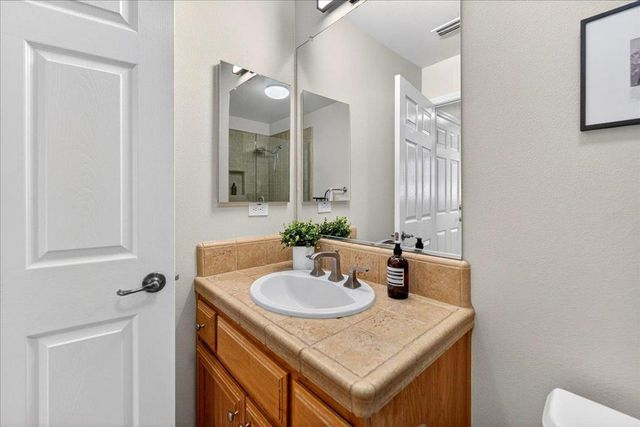 18042 Calle Central, Morgan Hill, CA 95037