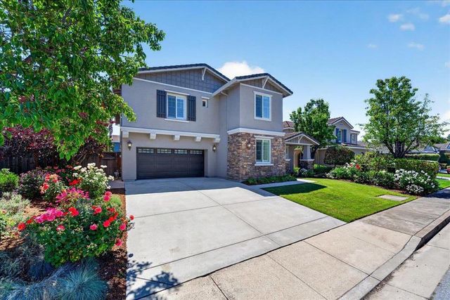 18042 Calle Central, Morgan Hill, CA 95037