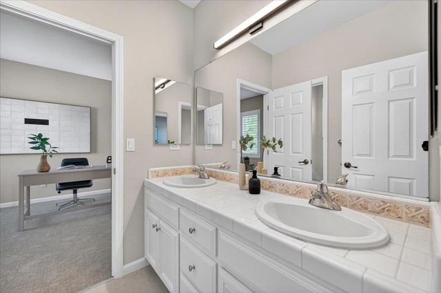 18042 Calle Central, Morgan Hill, CA 95037