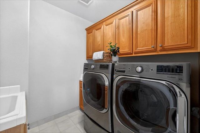 18042 Calle Central, Morgan Hill, CA 95037
