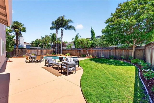 18042 Calle Central, Morgan Hill, CA 95037