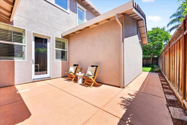 18042 Calle Central, Morgan Hill, CA 95037