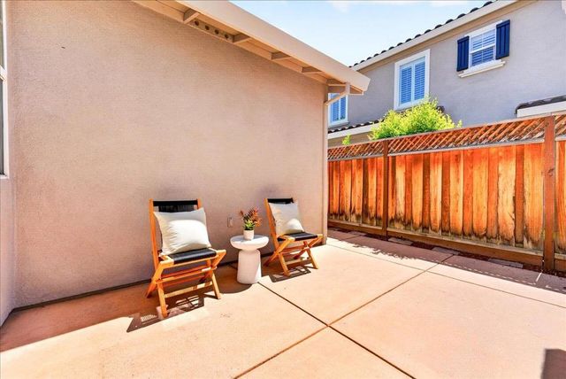 18042 Calle Central, Morgan Hill, CA 95037