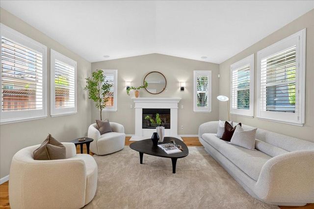18042 Calle Central, Morgan Hill, CA 95037